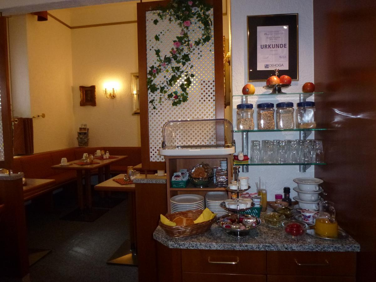 Hotel Adler Dusseldorf Luaran gambar